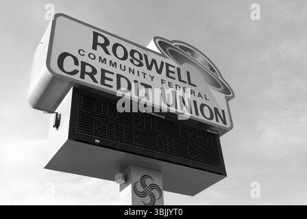 Roswell Community Federal Credit Union unterzeichnet außerhalb der Niederlassung in Roswell, New Mexico, USA. Stockfoto