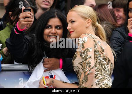 Malin Akerman bei der Premiere von „Rock of Ages“ am Odeon Leicester Square in London am 10. Juni 2012 Stockfoto