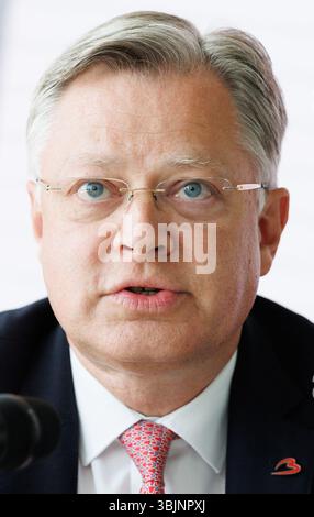 Zaventem, Belgien. Juni 2025. Arnaud Feist, CEO des Flughafens Brüssel, wurde am Montag, den 16. Juni 2025, bei der Vorstellung des Sommerplans der Luftfahrtpolizei am Flughafen Brüssel in Zaventem dargestellt. BELGA FOTO BENOIT DOPPAGNE Credit: Belga News Agency/Alamy Live News Stockfoto