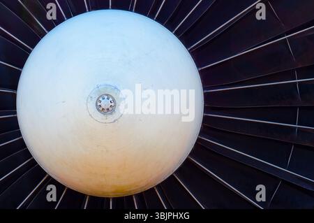 Nahaufnahme eines Triebwerks einer Strahlturbine Stockfoto
