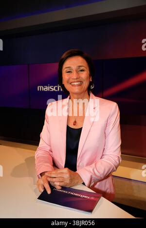 Sandra Maischberger in der ARD-Talkshow 'maischberger' im WDR Studio B. Köln, 11.07.2023 Stockfoto