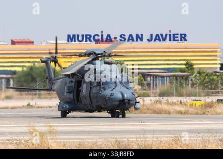 NHI NH90 TTH Hubschrauber der spanischen Luftwaffe am Flughafen Murcia San Javier, Spanien. Militärflugplatz. NHIndustries NH90 Taktischer Transporthubschrauber Stockfoto