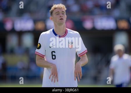 San Jose, Kalifornien, USA. Juni 2025. Jack McGlynn #6 der Vereinigten Staaten beim CONCACAF Gold Cup Group D Spiel zwischen Trinidad und Tobago und den Vereinigten Staaten im PayPal Park 2025. Am 15. Juni 2025 in San Jose, Kalifornien. (Kreditbild: © Ismael Sanchez Garcia/OKULARIE via ZUMA Press Wire) NUR REDAKTIONELLE VERWENDUNG! Nicht für kommerzielle ZWECKE! Stockfoto