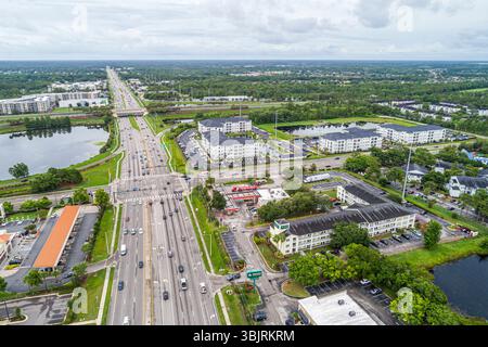 Orlando Florida, Blick von oben nach unten, East Colonial Drive State Road 50, Blick nach Osten, Challenger Parkway, HomeTowne Studios Orlando UCF Stockfoto