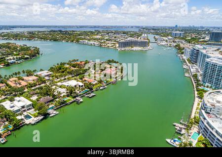 Miami Beach Florida North Beach, Luftsicht von oben mit Blick nach unten, Biscayne Bay, Indian Creek, Allison Island, La Gorce Island, Normandie Isles, N Stockfoto