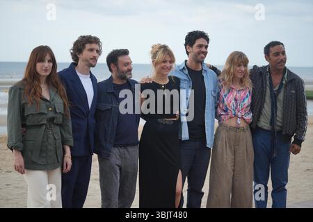 Cabourg, Frankreich. 14. Juni 2025. Le Photocall d'Avignon lors du quatri me jour du 39 ME Festival du Film de Cabourg le 14 juin 2025 ˆ Cabourg, Frankreich. le 14 Juin 2025. Foto par Laurent Lairys /ABACAPRESS.COM Stockfoto
