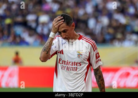 Miami Gardens, Usa. Juni 2025. Miami, Vereinigte Staaten von Amerika, 16. Juni 2025: Di Maria 11 SL Benfica reagiert am 16. Juni 2025 im Hard Rock Stadium, Miami, während des FIFA Club-Weltmeisterschaftsspiels zwischen CA Boca Juniors und SL Benfica (João Bravo /SPP) Credit: SPP Sport Press Photo. /Alamy Live News Stockfoto