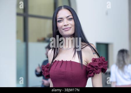 16. Juni 2025, Rom, RM, Italien: Die italienische Sängerin Elodie nimmt an der Fotokonferenz der Nastri d'Argento Awards 2025 beim MAXXI in Rom Teil (Credit Image: © Matteo Nardone/Pacific Press via ZUMA Press Wire). Nicht für kommerzielle ZWECKE! Stockfoto