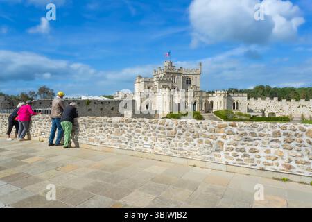 Hardelot Schloss in Condette, Chateau in der Tudor architektonischen Stil erbaut auf den Ruinen der ehemaligen mittelalterlichen Burg. Das Chateau ist die Heimat der Ent Stockfoto