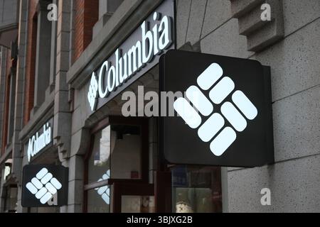 Shanghai, China, 29. März 2025: Columbia Sportswear Markenladen Stockfoto