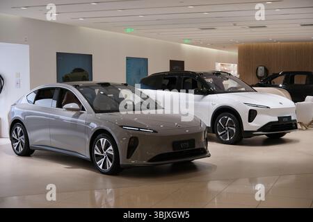 Shanghai, China - 4. April 2025: NIO EV im Geschäft Stockfoto
