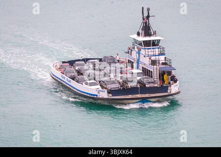 MIAMI, USA - Dezember 11, 2016: Fähre Transport Autos von Fisher Island Stockfoto