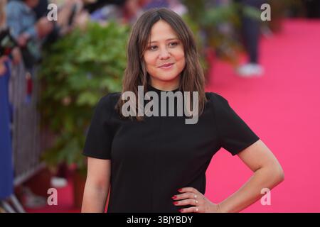 Cabourg, Frankreich. 14. Juni 2025. Laura Felpin assiste au tapis rouge lors du quatri me jour du 39e Festival du Film de Cabourg le 14 juin 2025 ˆ Cabourg, Frankreich. le 14 Juin 2025. Foto par Laurent Lairys /ABACAPRESS.COM Stockfoto