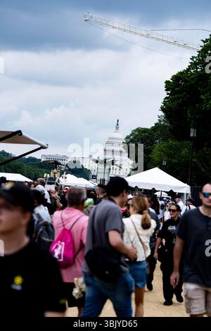 Washington, Vereinigte Staaten. Juni 2025. Teilnehmer an der 250. Geburtstagsfeier der United States Army in der National Mall in Washington, DC am Samstag, den 14. Juni 2025. Anrede: Andrew Thomas/CNP/dpa/Alamy Live News Stockfoto