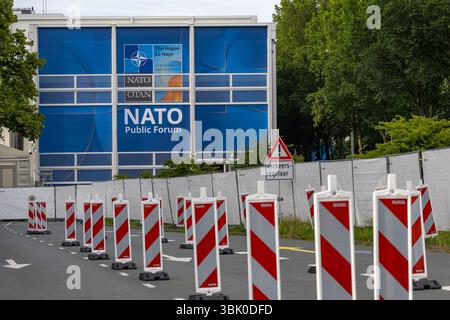 Johan de Wittlaan, den Haag, Niederlande - 17. Juni 2025: NATO-Gipfeltreffen der Staats- und Regierungschefs im Weltforum Niederlande 2025 Stockfoto