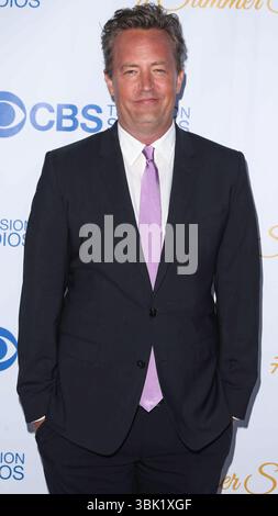 (AKTE) der Doktor erklärt sich schuldig in Matthew Perrys Überdosis-Tod. WEST HOLLYWOOD, LOS ANGELES, KALIFORNIEN, USA – 18. MAI: Der US-amerikanische Schauspieler, Comedian und Produzent Matthew Perry (Matthew Langford Perry) kommt am 18. Mai 2015 zur CBS Television Studios 3. Jährlichen Sommersoiree Party im London Hotel in West Hollywood, Los Angeles, Kalifornien, USA. (Foto von Image Press Agency) Stockfoto