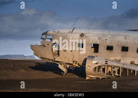 Foto von ein abgestürztes Militärflugzeug in Island Stockfoto