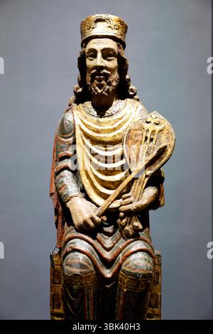 Das Nationalmuseum. König David. Spanien, 14. Jahrhundert. Lackiertes und vergoldetes Holz. Warschau. Polen. Stockfoto