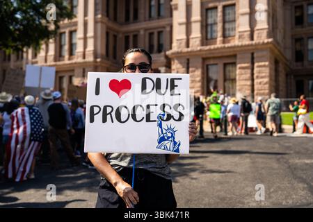 Austin, USA. Juni 2025. Protestkundgebung „No Kings“ beim Texas Capitol, 16. Juni 2025, Austin, TX, USA (Foto: Violeta Alvarez/SIPA USA) Credit: SIPA USA/Alamy Live News Stockfoto