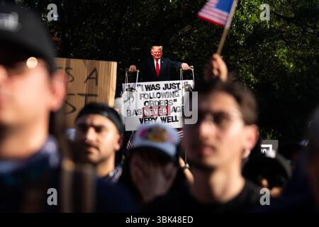 Austin, USA. Juni 2025. Protestkundgebung „No Kings“ beim Texas Capitol, 16. Juni 2025, Austin, TX, USA (Foto: Violeta Alvarez/SIPA USA) Credit: SIPA USA/Alamy Live News Stockfoto
