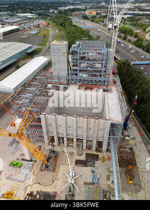 Das South Clyde Energy Centre wird Energie aus Abfällen erzeugen, die aus dem Recyclingprozess stammen. KONTEXT. Die SNP hat erklärt, dass Abfälle, die zuvor für Deponien vorgesehen waren, nun auf englische Deponien transportiert werden, da es in Schottland zu wenige Verbrennungsanlagen gibt, Iain Masterton/Alamy Live News Stockfoto