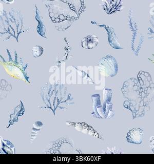 Nahtloses Aquarellmuster mit Meeresschalen und Korallenelementen. Dieses Kunstwerk ist perfekt für Küsten- und nautische Designs und fängt die Schönheit von ein Stockfoto