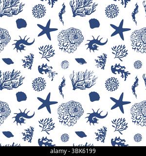 Nahtloses Muster von Muscheln und Korallen auf weißem Hintergrund Stock Vektor