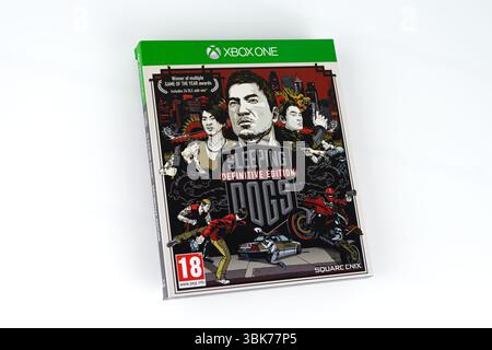 Sleeping Dogs: Definitive Edition Videospiel auf Xbox One – Wales, Großbritannien – 12. Juni 2025 Stockfoto
