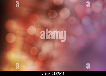 Abstraktes flaches Design mit verschwommenen Bokeh-Kreisen, die von warmem Orange zu kühlem Lila wechseln Stockfoto