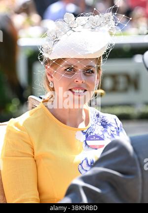 London, Großbritannien. Juni 2025. Prinzessin Beatrice besucht den Ladies Day auf der Royal Ascot 2025, Ascot Racecourse. Quelle: Doug Peters/EMPICS/Alamy Live News Stockfoto