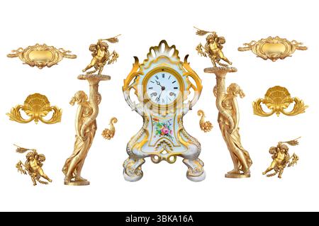 goldenes Detail auf Schloss Versailles. Frankreich. Isoliert auf weißem Hintergrund Stockfoto