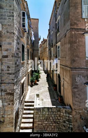 Eine Gasse in der Altstadt von Dubrovnik, Kroatien Stockfoto