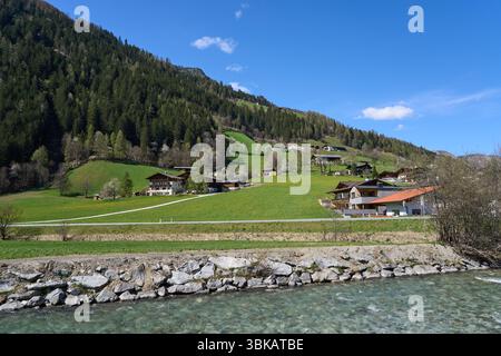 Neustift im Stubaital, Österreich - 19. April 2025 - Stubaital zur Osterzeit Stockfoto