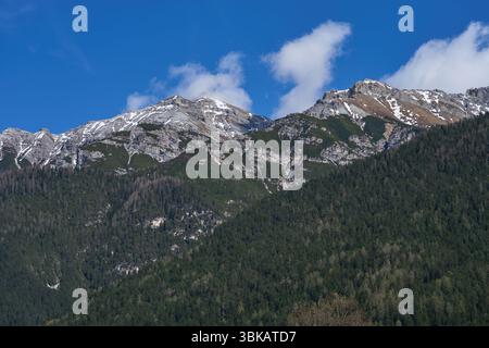 Neustift im Stubaital, Österreich - 19. April 2025 - Stubaital zur Osterzeit Stockfoto