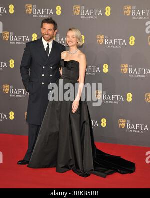 Bradley Cooper und Carey Mulligan bei den BAFTA Film Awards 2024, der Royal Festival Hall, Southbank Centre, Belvedere Road, am Sonntag, den 18. Februar 2024 in London, England, Großbritannien. CAP/CAN ©CAN/Capital Pictures Stockfoto