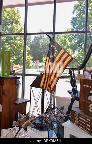 Kunst- und Kunsthandwerkskunst im historischen Viertel Old Salem in Winston-Salem, North Carolina. Stockfoto
