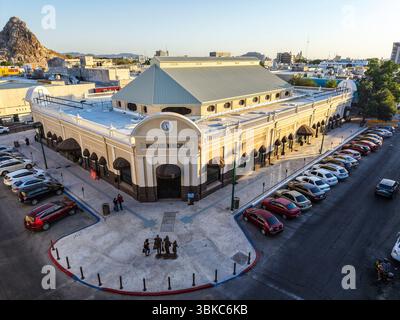 Hermosillo Municipal Market, Sonora, im historischen Zentrum von Hermosillo, Mexiko. Luftaufnahme. **(Foto von Luis Gutierrez/Norte Photo) Mercado Municipal de Hermosillo Sonora en el Centro Histórico de Hermosillo Mexico, vista aerea, vista General. **(Foto: Luis Gutierrez/Norte Photo) Stockfoto