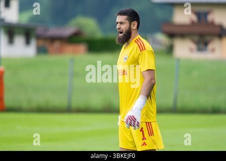 Kirchdorf-in-Tirol, Österreich – 27. Juni 2023. Qarabag Torhüter Shahrudin Mahammadaliyev während des internationalen Vereins freundlich Qarabag vs Ferencvaros (3- Stockfoto