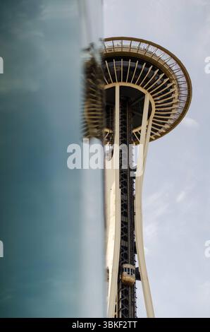 Verschiedene Perspektiven der Seattle Space Needle Stockfoto