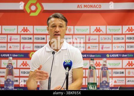 Monaco, Monte-Carlo - 21. August 2021: AS Monaco - RC Lens Football Match, Französisch / Frankreich Ligue 1 mit dem deutschen Trainer Niko Kovac im Stade Louis II. Mandoga Media Stockfoto