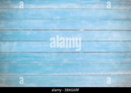 Flache, in der alten blauen Dielenwand zeigt abblätternde Farbe und dunklere Nähte, transparenter Hintergrund Stockfoto