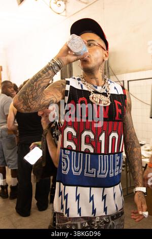 Sfera Ebbasta (Trinkwasser) nimmt an der PDF-Modenschau während der Mailänder Herrenmode Frühjahr/Sommer 2026 Fashion Week am 20. Juni 2025 in Mailand Teil Stockfoto