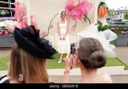 Rennfahrer am fünften Tag von Royal Ascot auf der Ascot Racecourse, Berkshire. Bilddatum: Samstag, 21. Juni 2025. Stockfoto