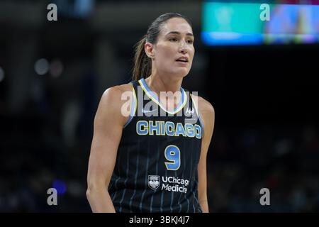 Chicago, USA. Juni 2025. Chicago, USA, 21. Juni 2025: Rebecca Allen (9 Chicago Sky) wird während des Spiels zwischen den Chicago Sky und Phoenix Mercury am Samstag, 21. Juni 2025 in der Wintrust Arena in Chicago, USA, gesehen. (KEINE KOMMERZIELLE NUTZUNG) (Shaina Benhiyoun/SPP) Guthaben: SPP Sport Pressefoto. /Alamy Live News Stockfoto