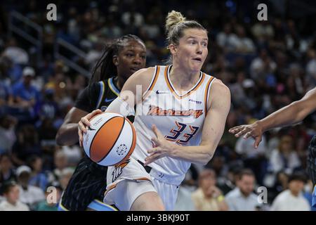 Chicago, USA. Juni 2025. Chicago, USA, 21. Juni 2025: Sami Whitcomb (33 Phoenix Mercury) in Aktion während des Spiels zwischen den Chicago Sky und Phoenix Mercury am Samstag, 21. Juni 2025 in der Wintrust Arena, Chicago, USA. (KEINE KOMMERZIELLE NUTZUNG) (Shaina Benhiyoun/SPP) Guthaben: SPP Sport Pressefoto. /Alamy Live News Stockfoto