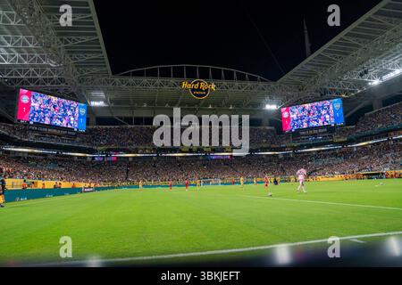 Miami Gardens, USA. Juni 2025. Hard Rock Stadium FIFA Club-Weltmeisterschaft: FC Bayern München - CA Boca Juniors 20.06.2025, FIFA Club-Weltmeisterschaft: FC Bayern München - CA Boca Juniors im Hard Rock Stadium, Miami Gardens, Florida, USA Foto Credit: HMB Media/Alamy Live News Stockfoto