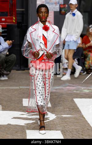 FIORUCCI Frühjahr/Sommer 2026 Laufsteg während der Milan Fashion Week Herrenmode am 2025. Juni - Mailand, Italien 20/06/2025 Stockfoto