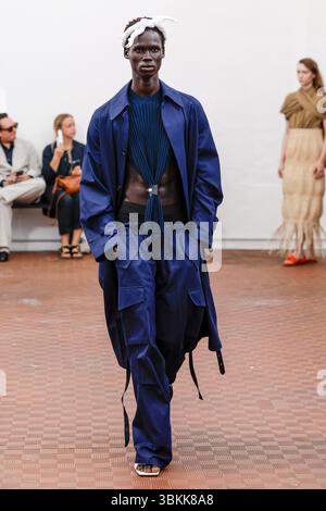 SETCHU Frühjahr/Sommer 2026 Laufsteg während der Milan Fashion Week Herrenmode am 2025. Juni - Mailand, Italien 20/06/2025 Stockfoto