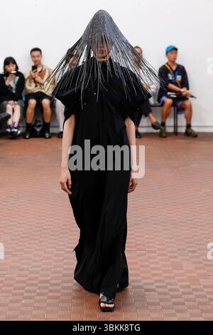 SETCHU Frühjahr/Sommer 2026 Laufsteg während der Milan Fashion Week Herrenmode am 2025. Juni - Mailand, Italien 20/06/2025 Stockfoto