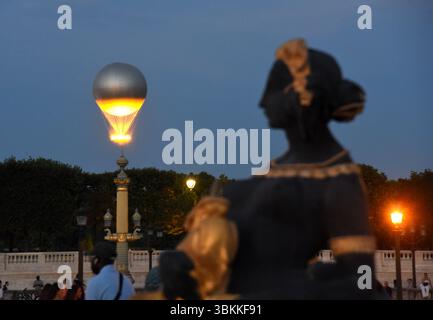 Paris, Frankreich. Juni 2025. Der Olympische Kessel im Tuileriengarten in Paris, Frankreich am 21. Juni 2025 Foto: Alain Apaydin/ABACAPRESS.COM Credit: Abaca Press/Alamy Live News Stockfoto